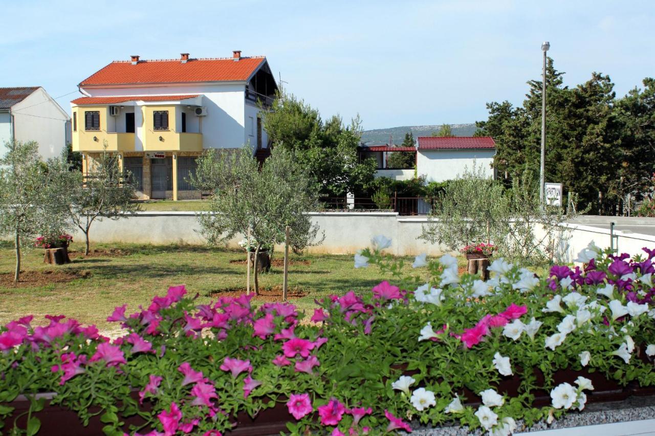 Apartments With A Parking Space Seline, Paklenica - 6603 Starigrad Paklenica Exterior photo